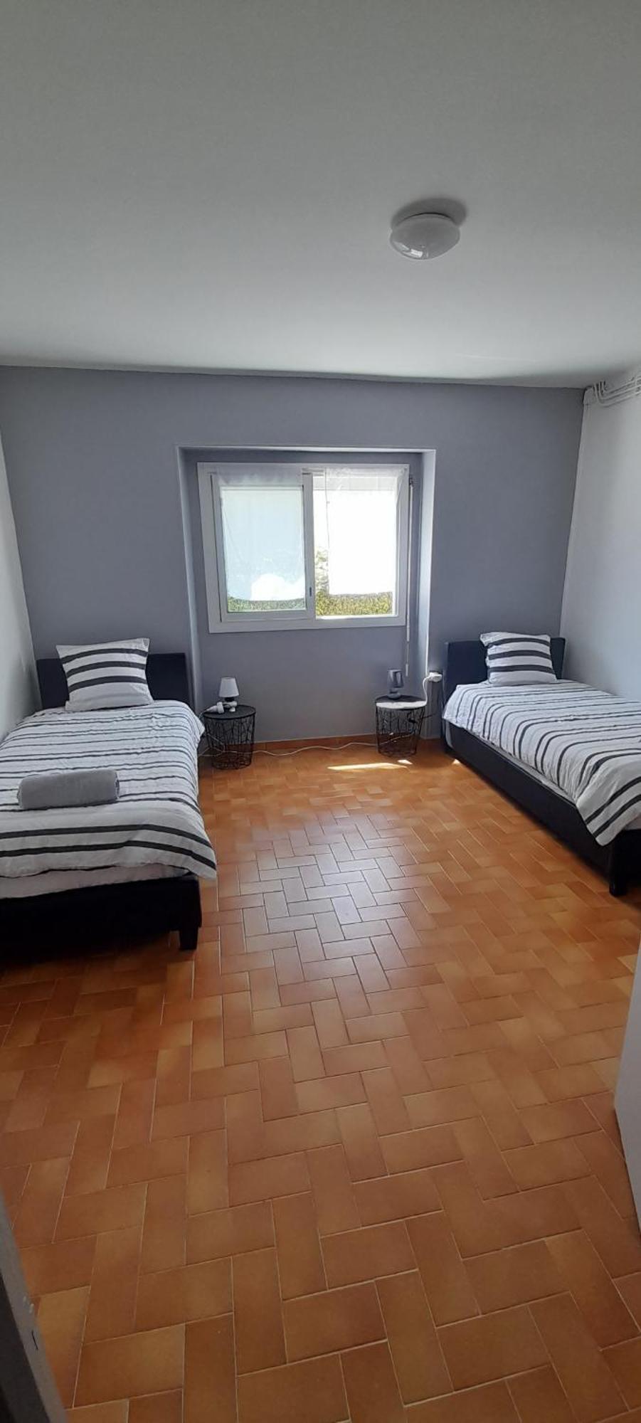 Agreable Appartement De 80M2 Dans Maison Lourdes Bagian luar foto